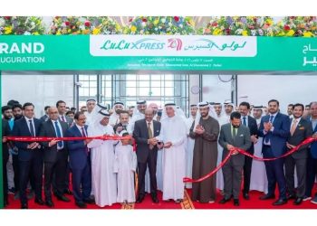 LuLu Xpress store opening ceremony at Al Khawaneej Endowment Mall in Dubai with Awqaf and LuLu Group officials.