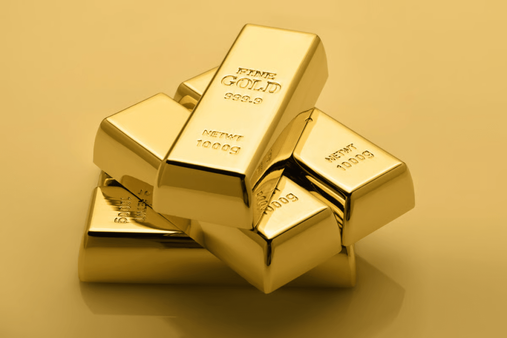 Gold Prices Shine as Falling Oil Prices Spark Investor Optimism