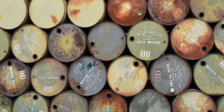 Oil Markets Ignite as Brent Crude Breaches $90 Amid Middle East Tensions